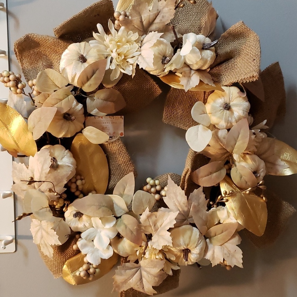 The Farmhouse Rachel Ashwell NWT Ivory Pumpkins, Mums Fall Leaves Lighted Wreath